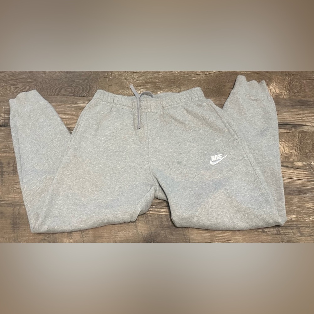 Nike mens Light Gray Joggers